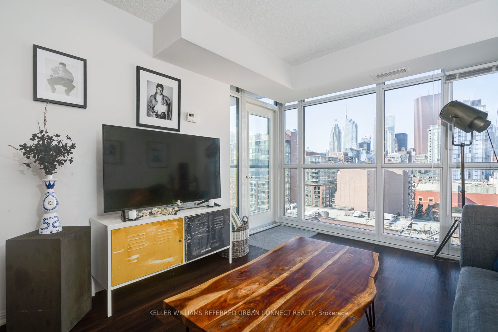 400 Adelaide St E, #1511