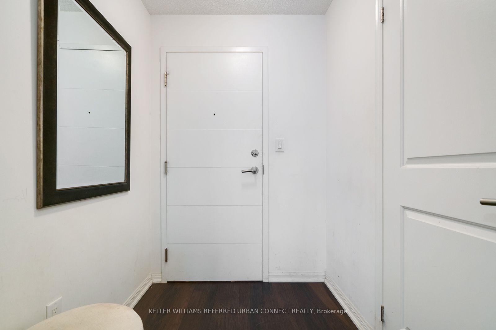 400 Adelaide St E, #1511
