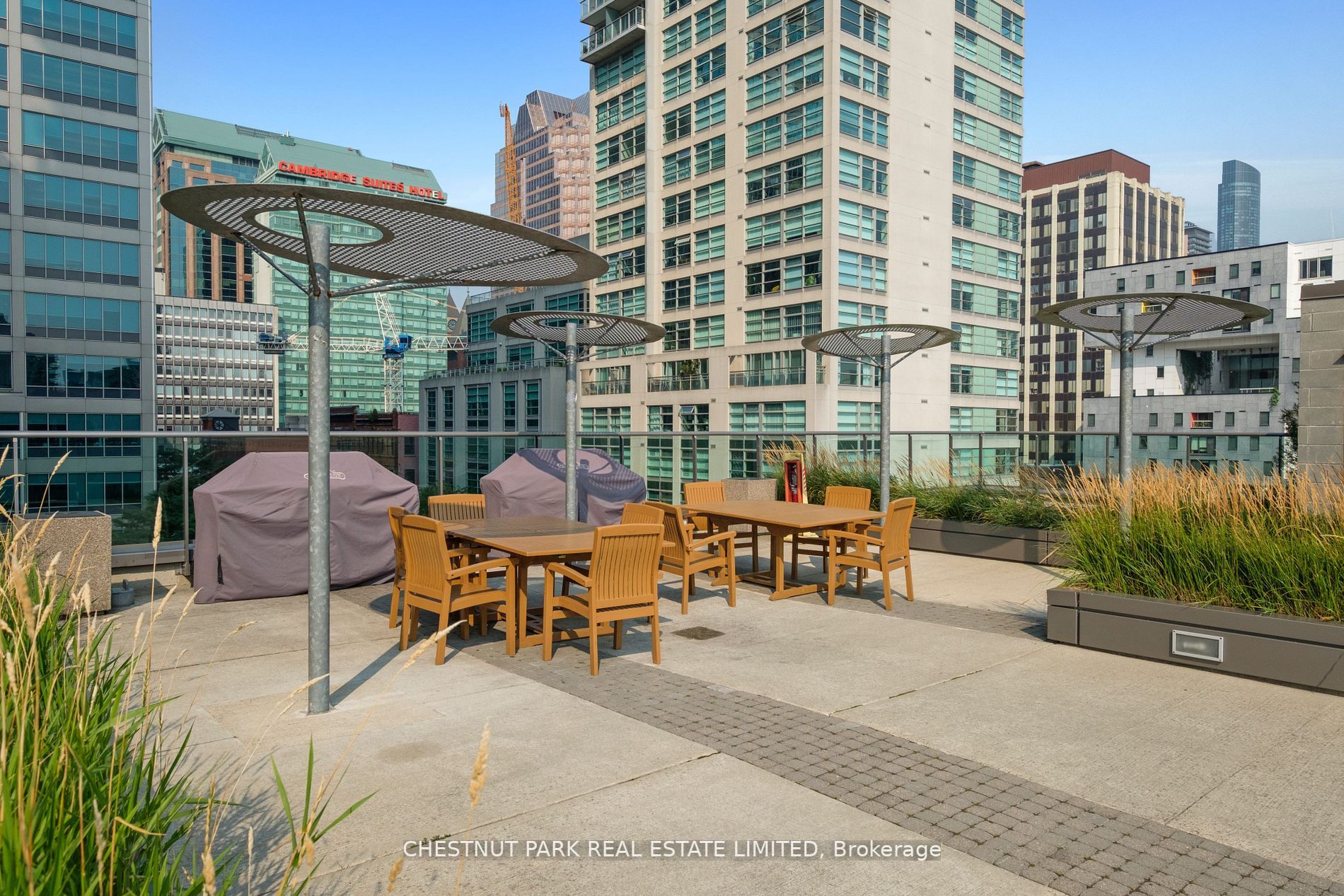 33 Lombard St, #2005