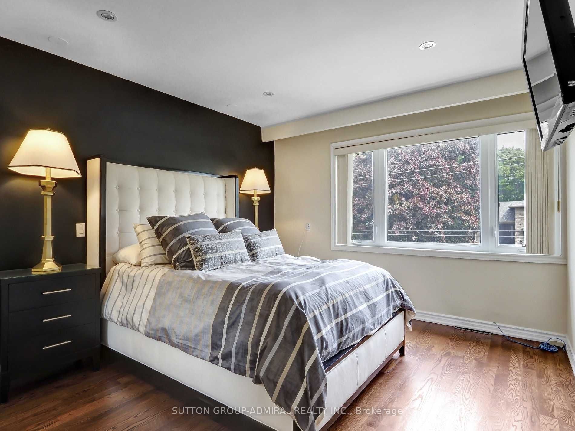51 Blue Forest Dr