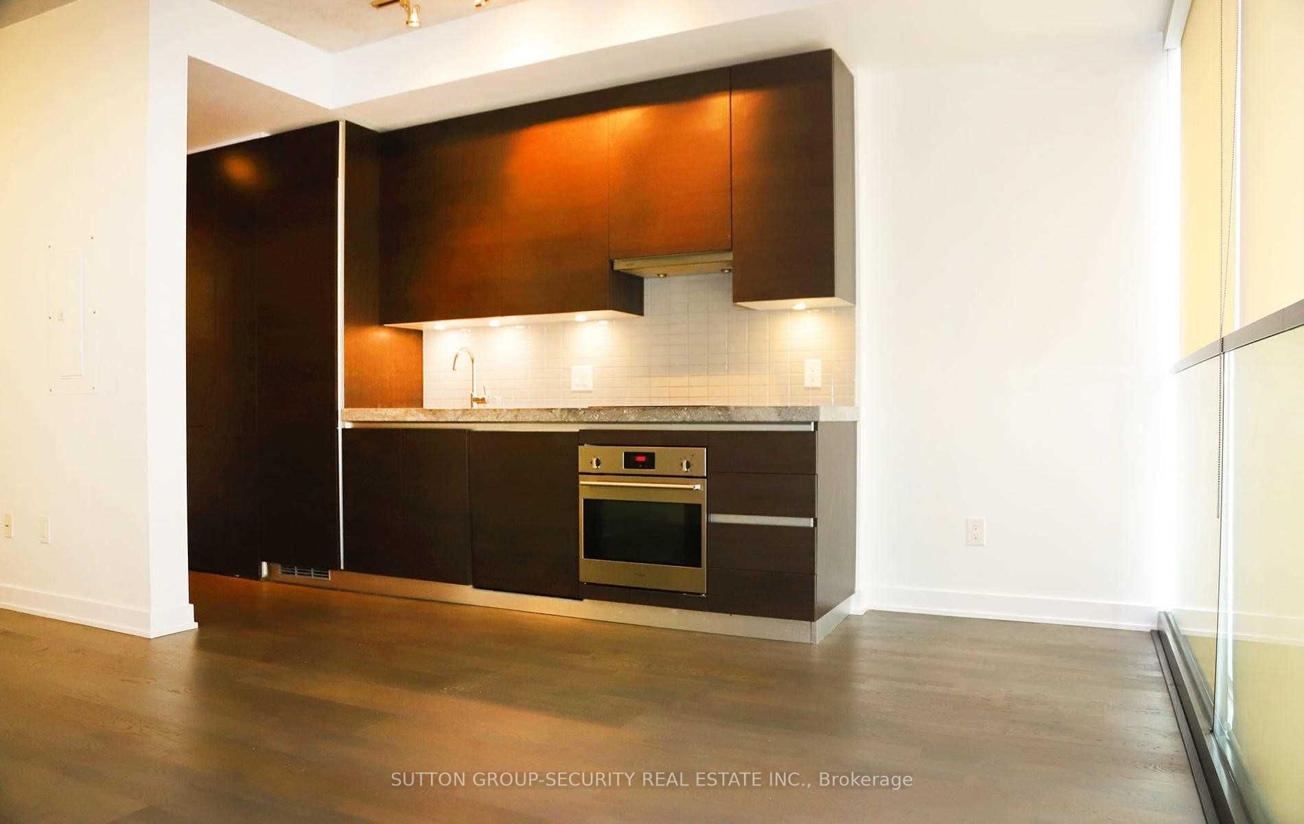 629 King St, #428