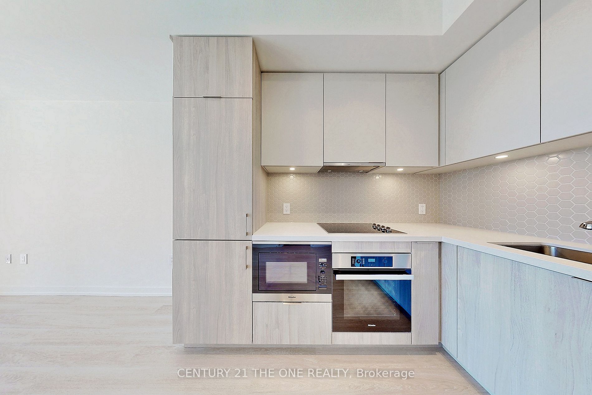 158 front Street E #816