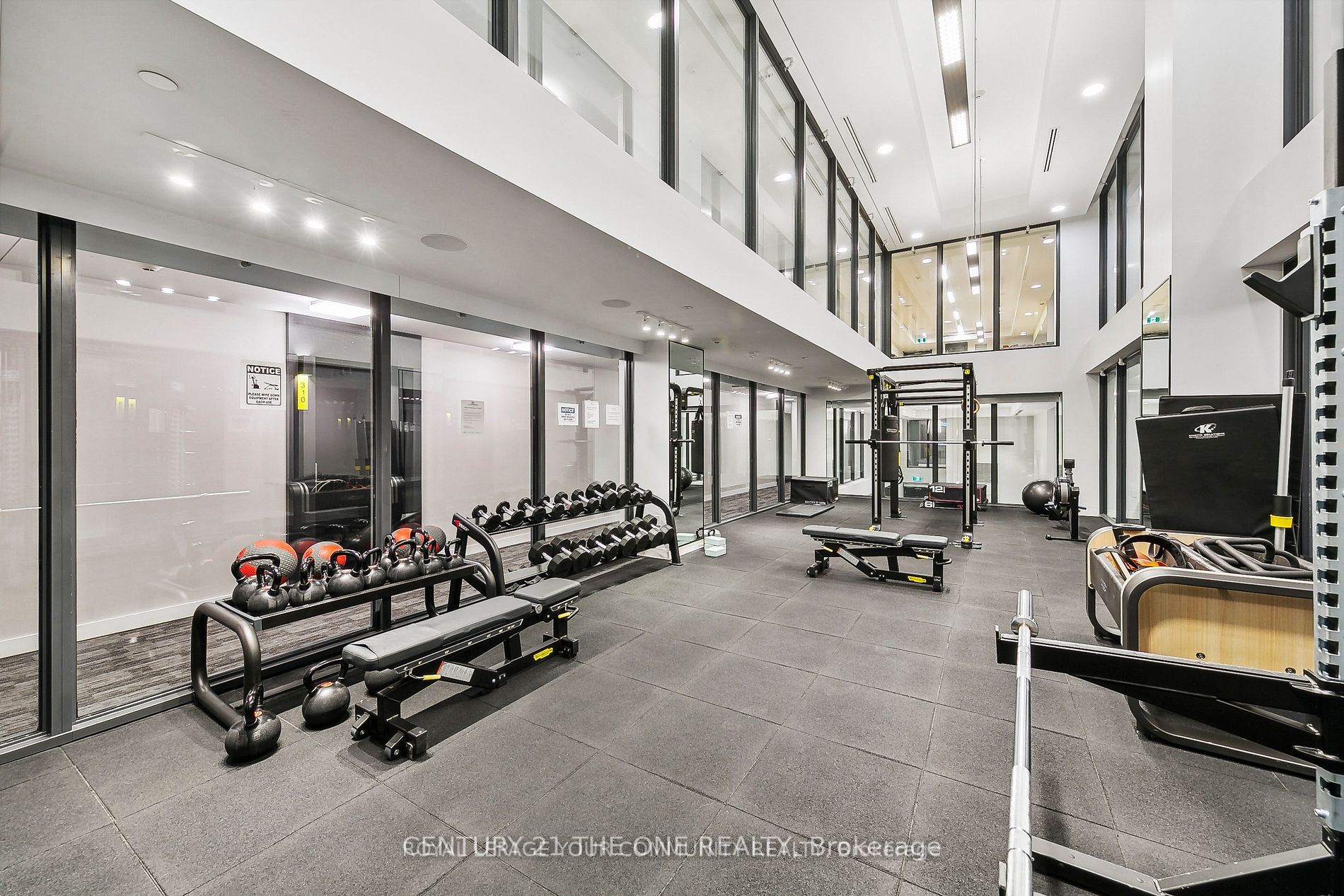 158 front Street E #816