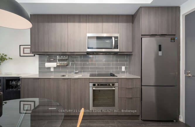 38 Forest Manor Rd, #2101