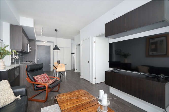 38 Forest Manor Rd, #2101