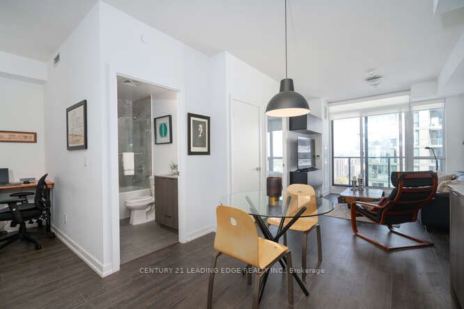 38 Forest Manor Rd, #2101