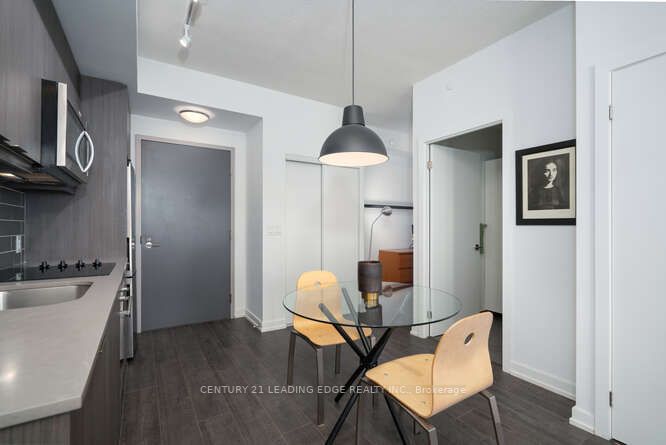 38 Forest Manor Rd, #2101
