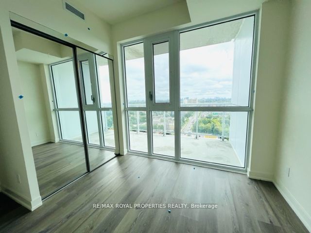 10 Deerlick Crt, #2207