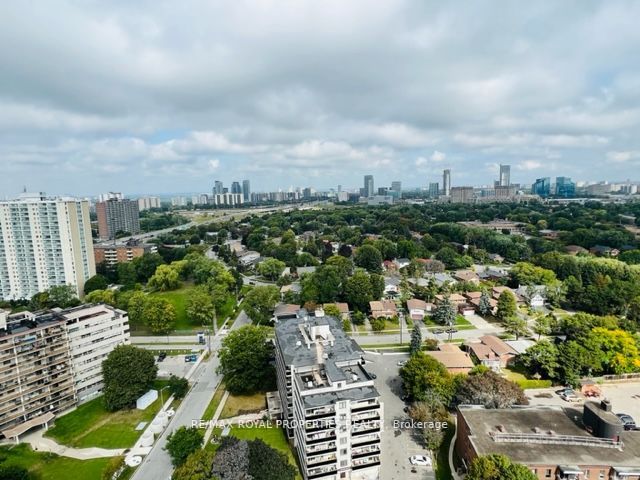 10 Deerlick Crt, #2207