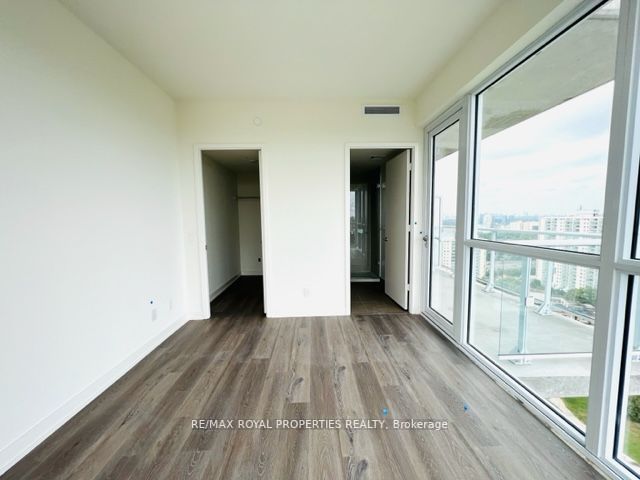 10 Deerlick Crt, #2207