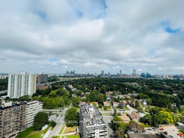 10 Deerlick Crt, #2207