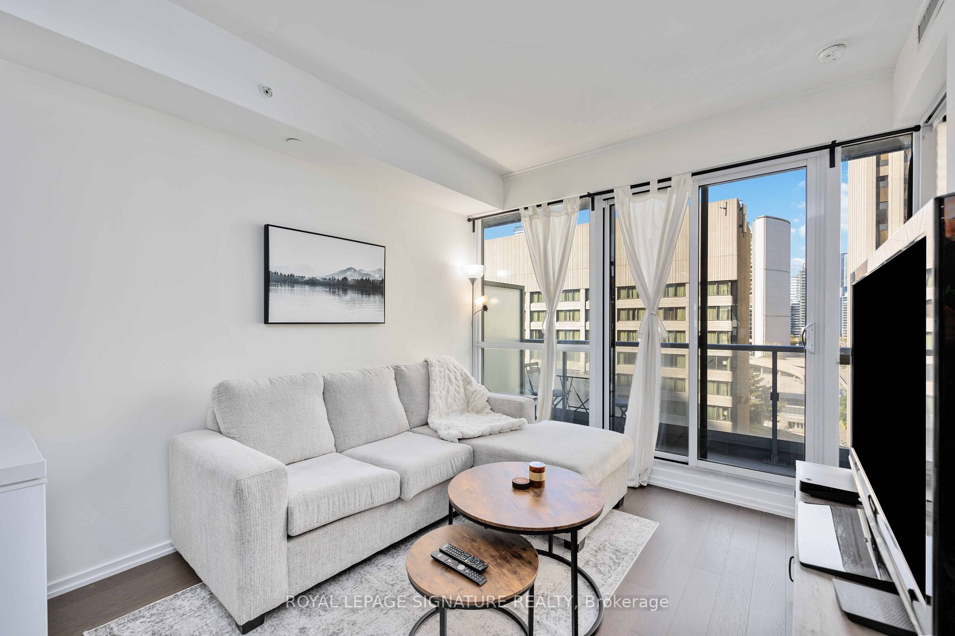 70 Temperance St, #1017