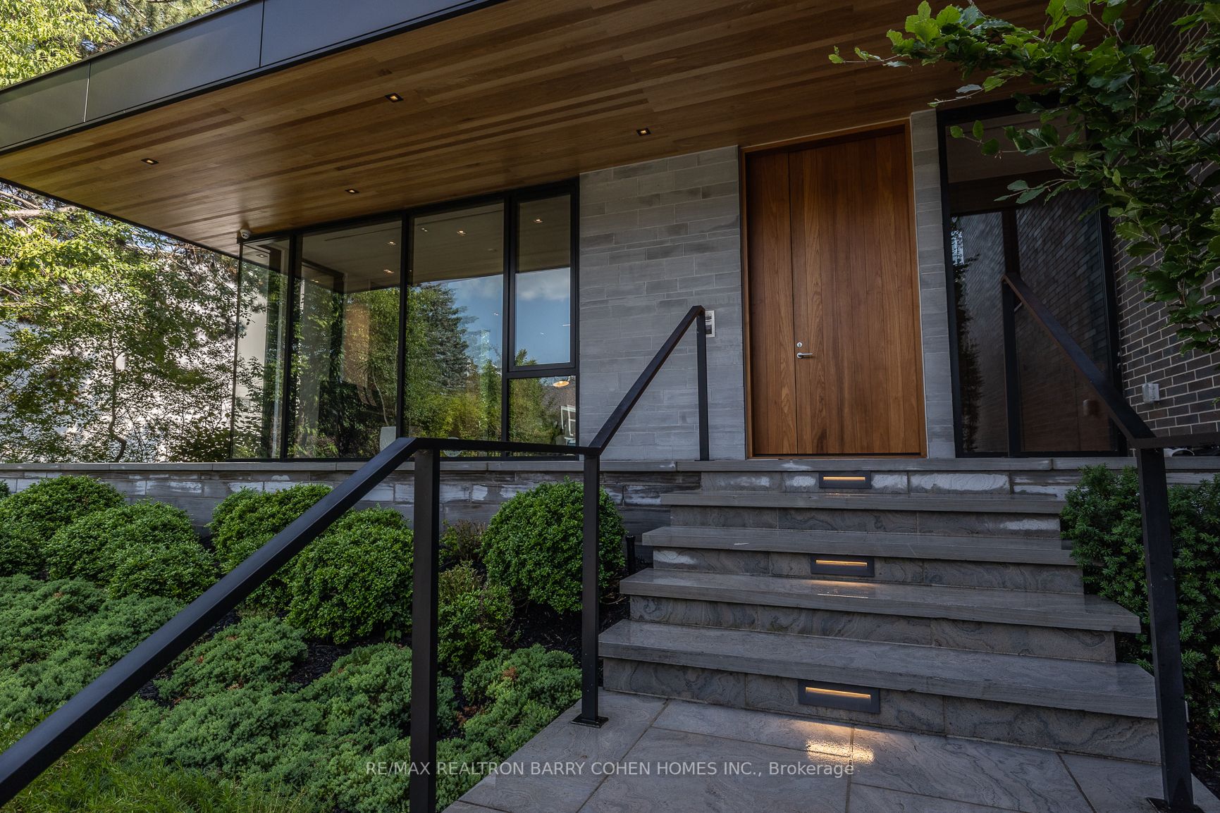 123 Forest Heights Blvd
