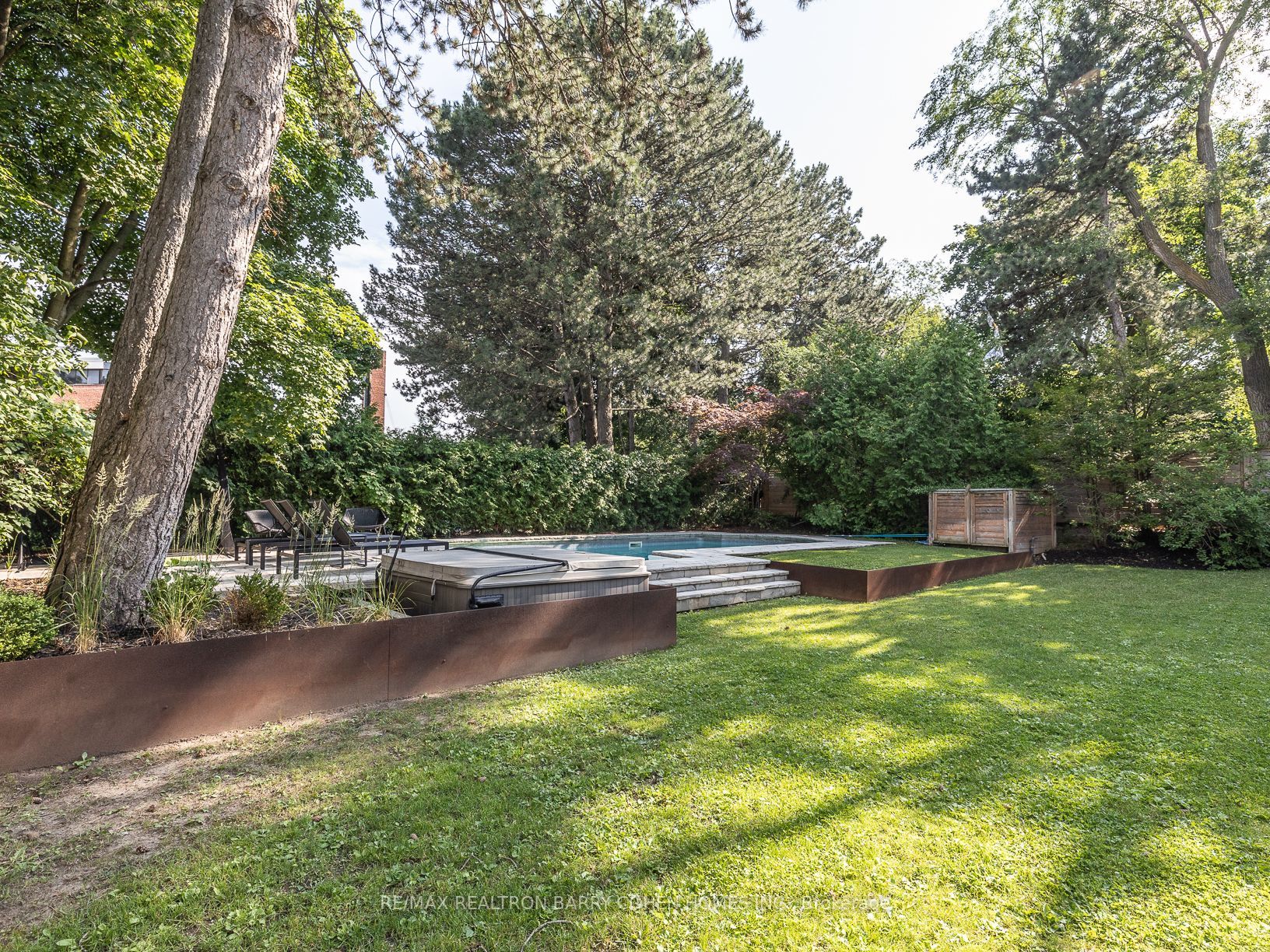 123 Forest Heights Blvd