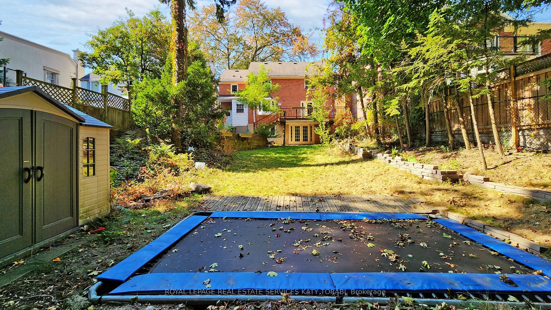 19 Strathgowan Crescent
