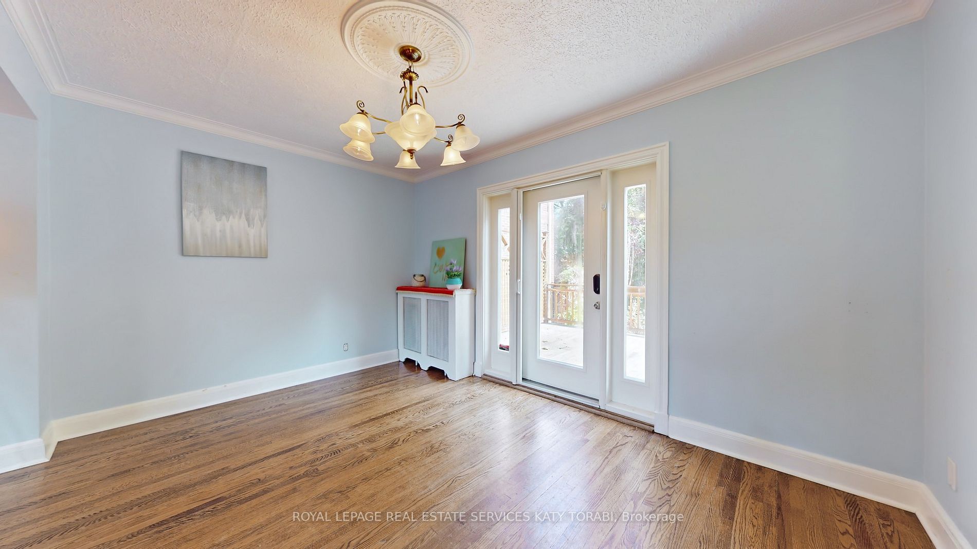 19 Strathgowan Crescent