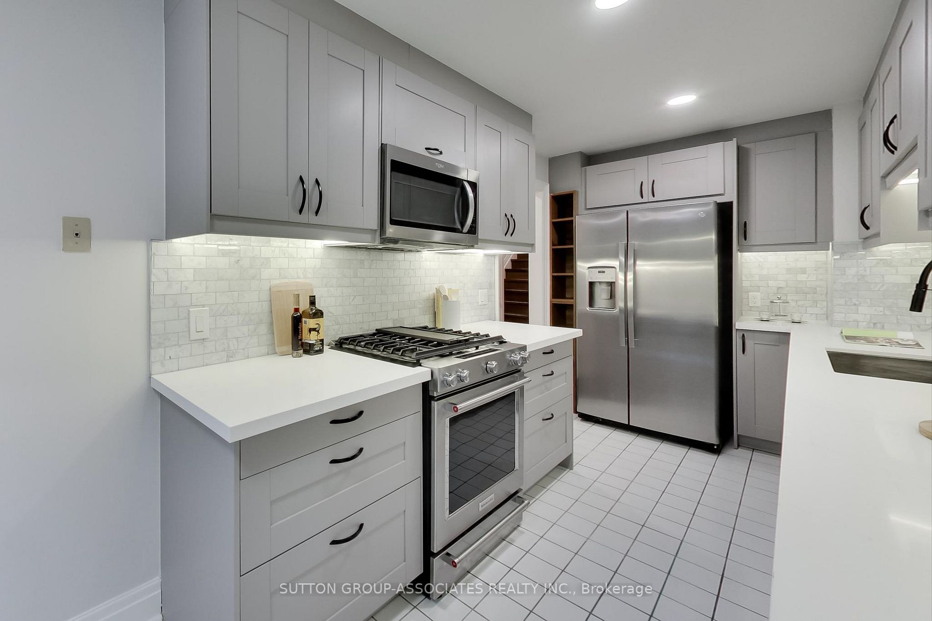 211 Walmer Rd