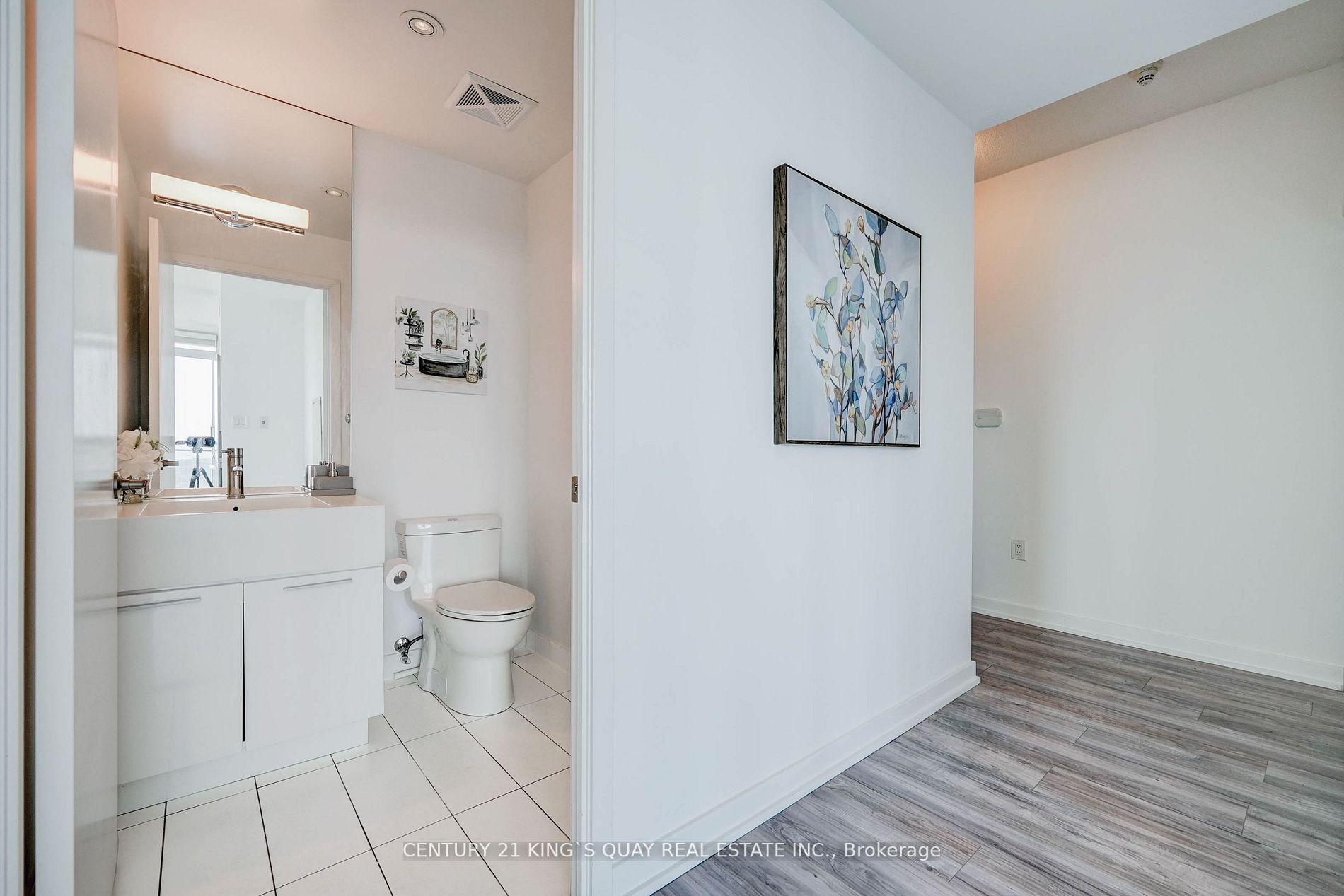 25 Capreol Crt, #3809