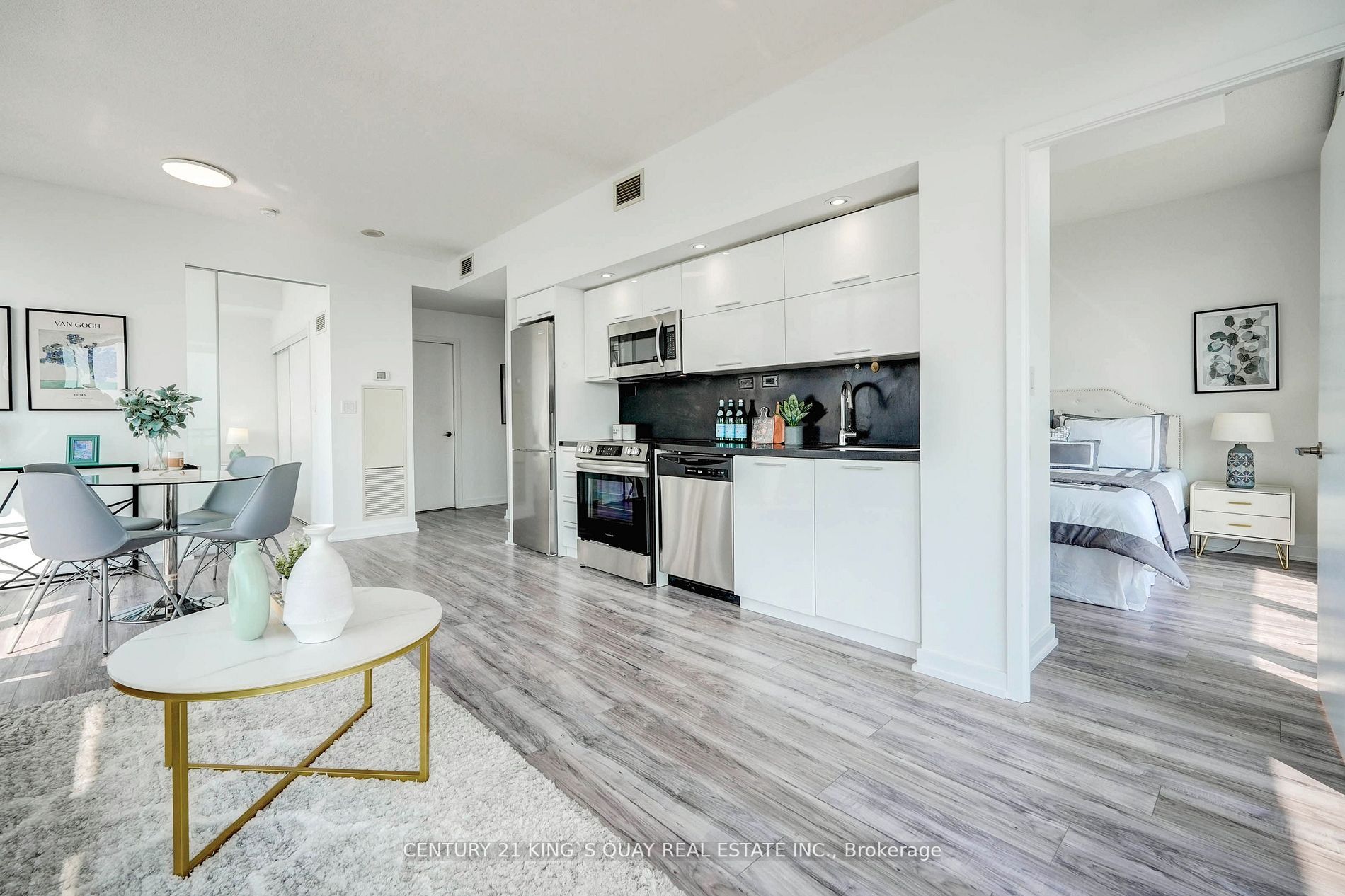 25 Capreol Crt, #3809
