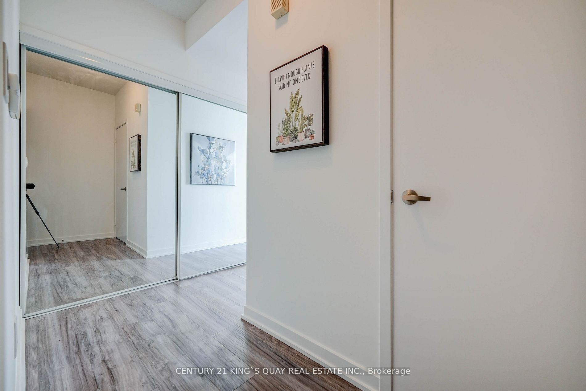 25 Capreol Crt, #3809