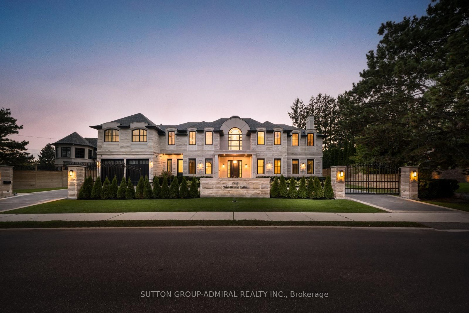 205 The Bridle Path