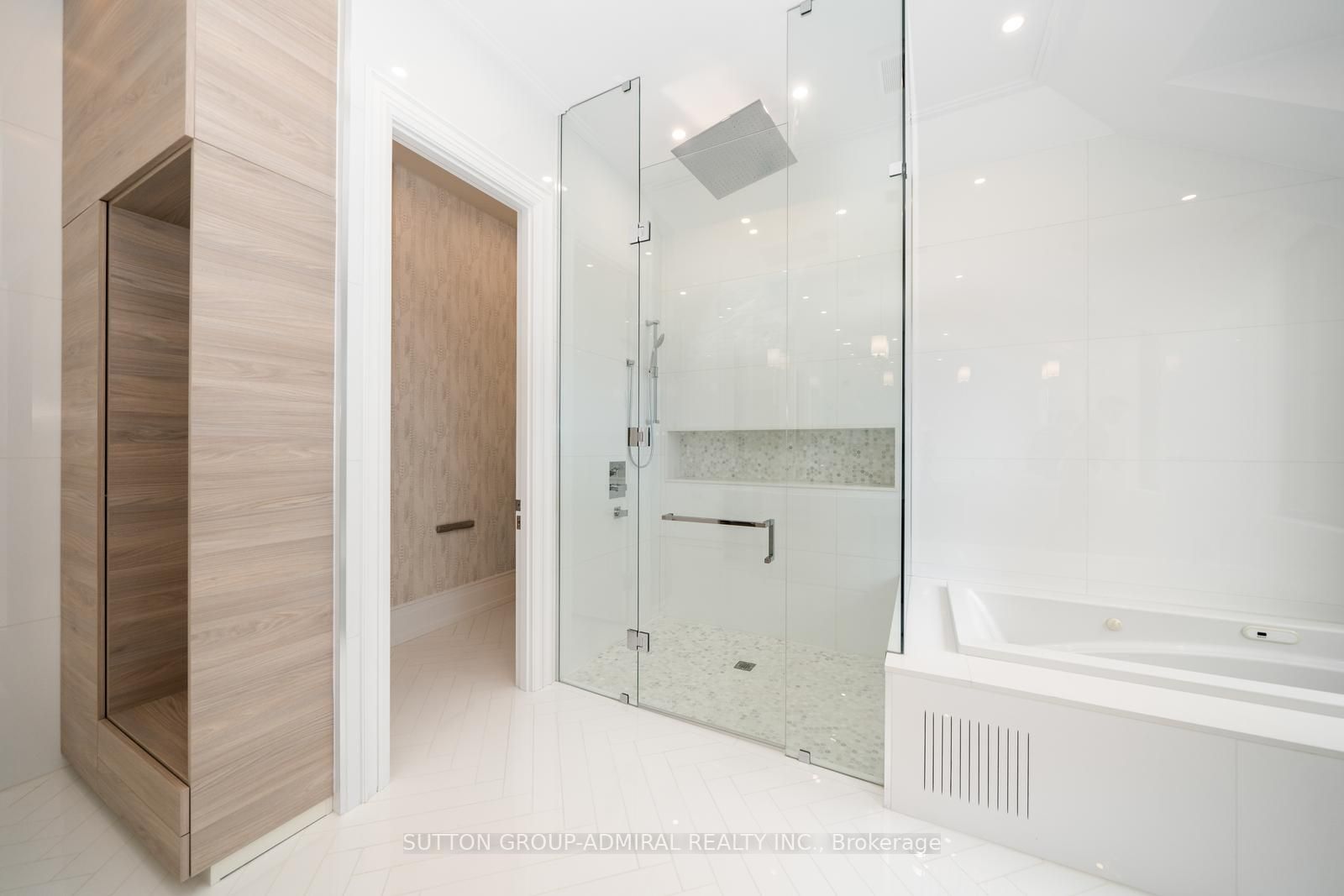 205 The Bridle Path