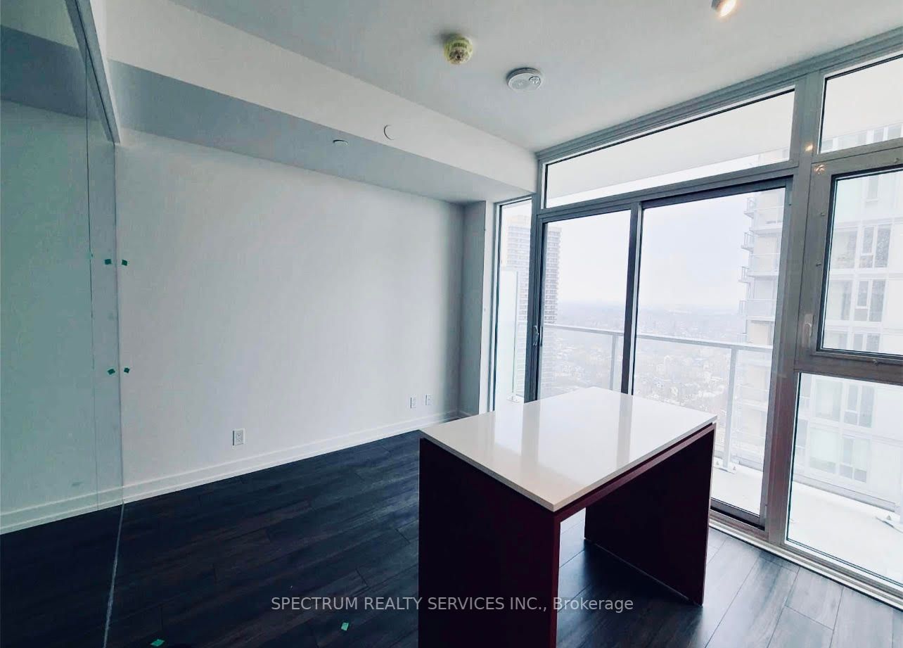 33 Helendale Avenue, #2402
