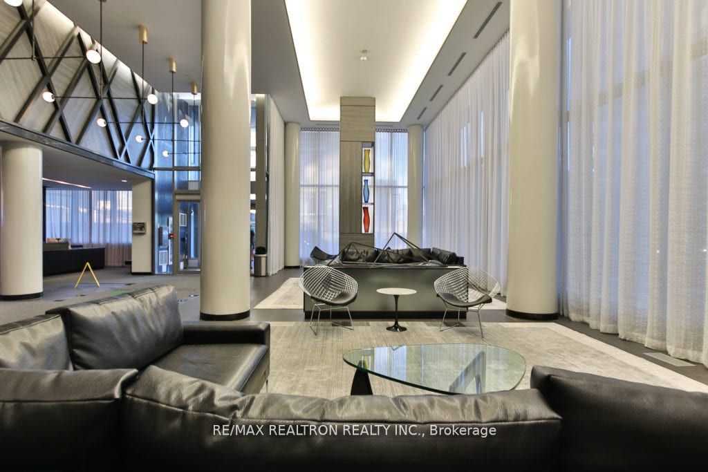52 Forest Manor Rd, #1109