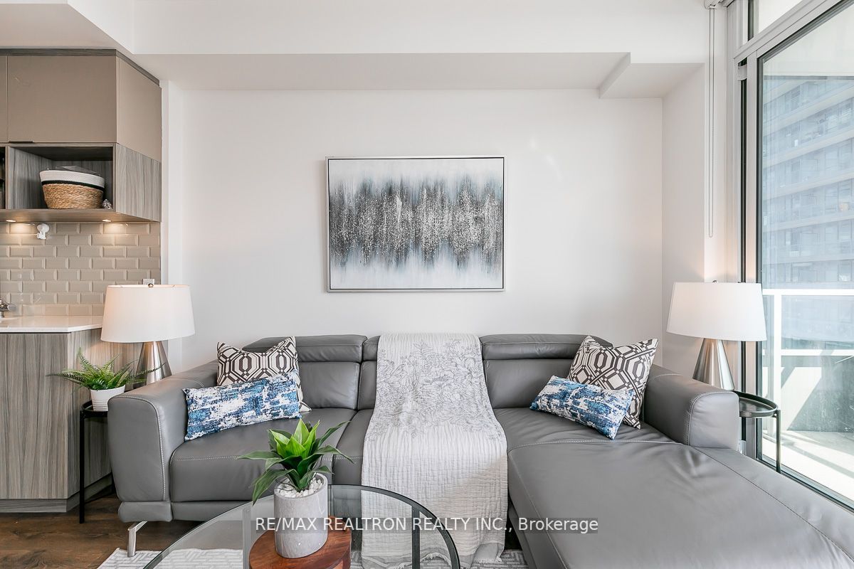 52 Forest Manor Rd, #1109