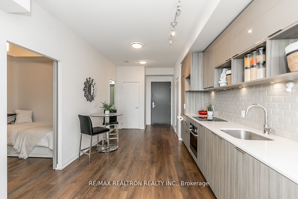 52 Forest Manor Rd, #1109