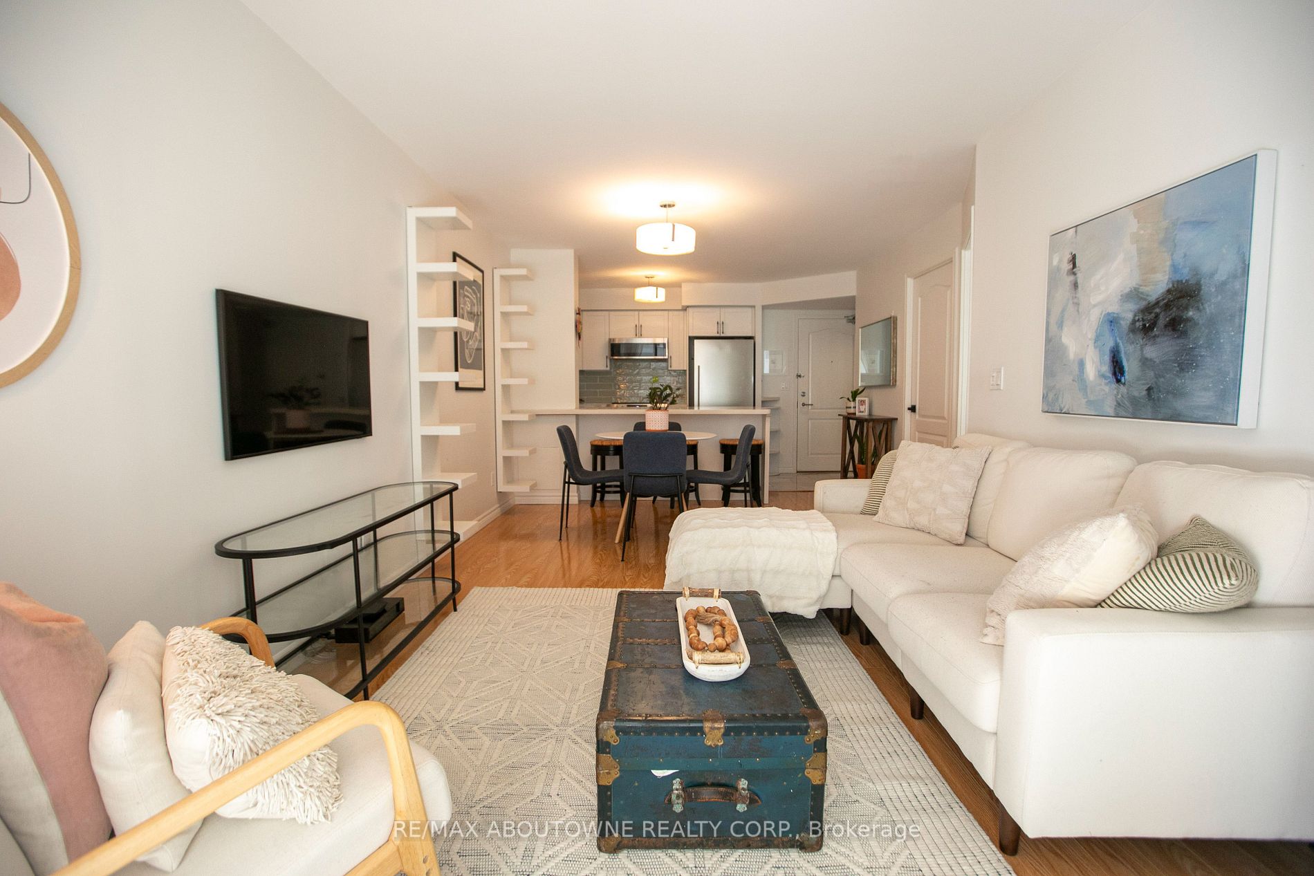 18 Stafford St, #310