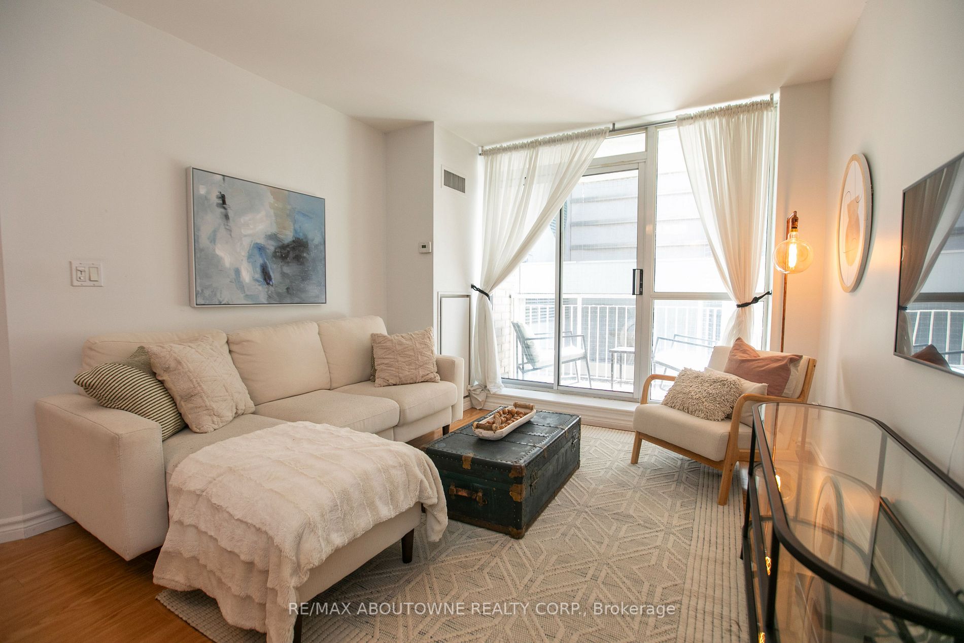 18 Stafford St, #310