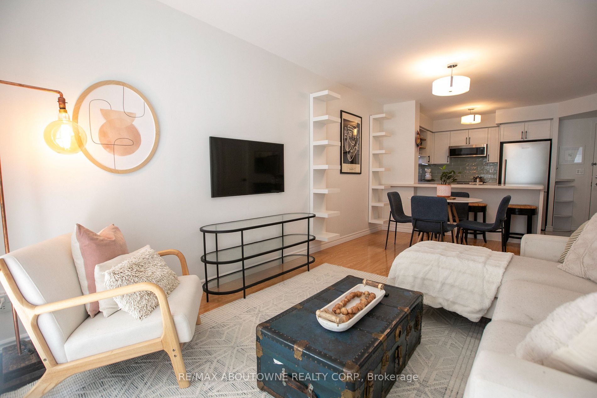 18 Stafford St, #310