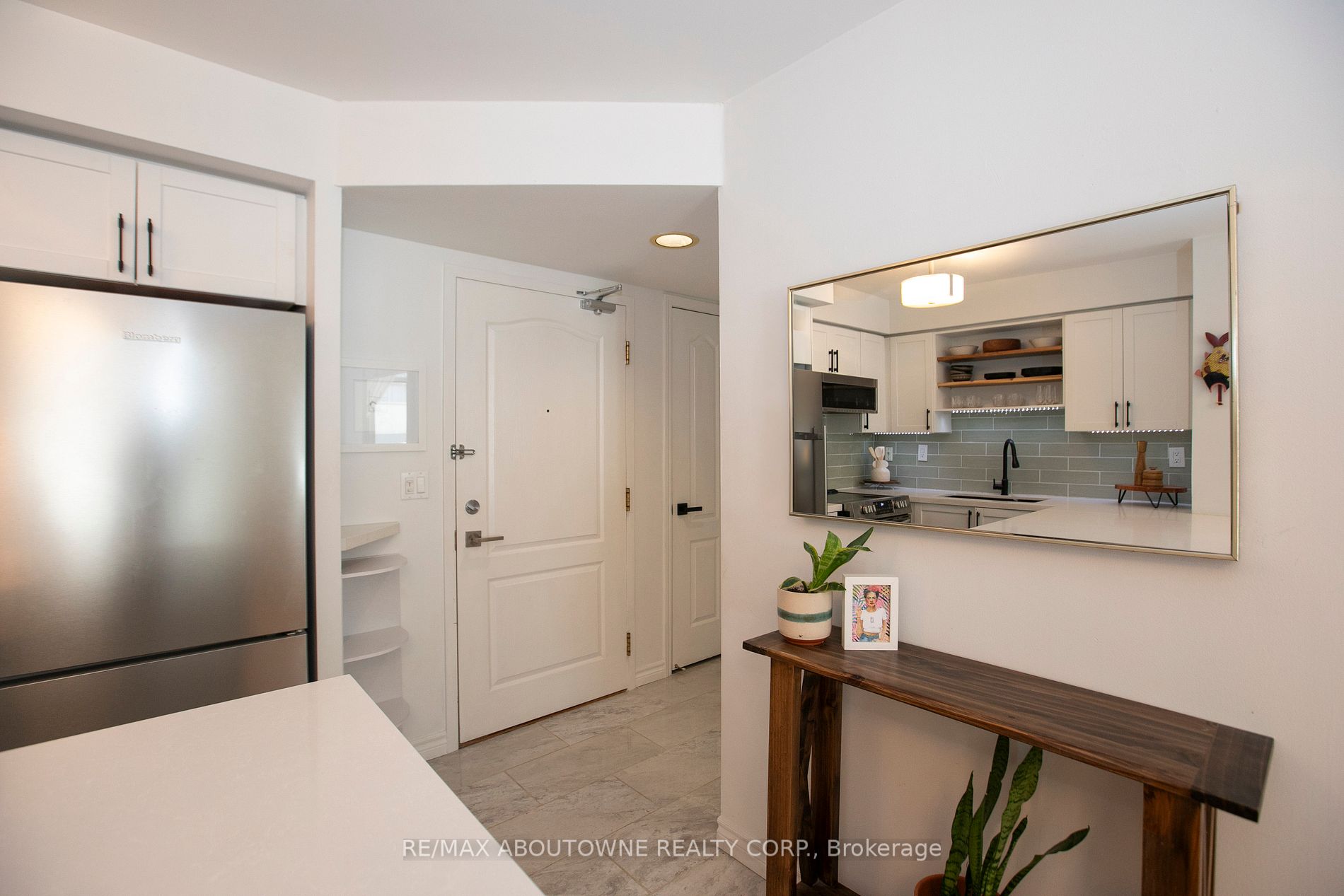 18 Stafford St, #310