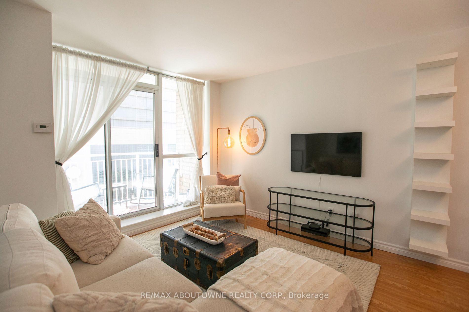 18 Stafford St, #310