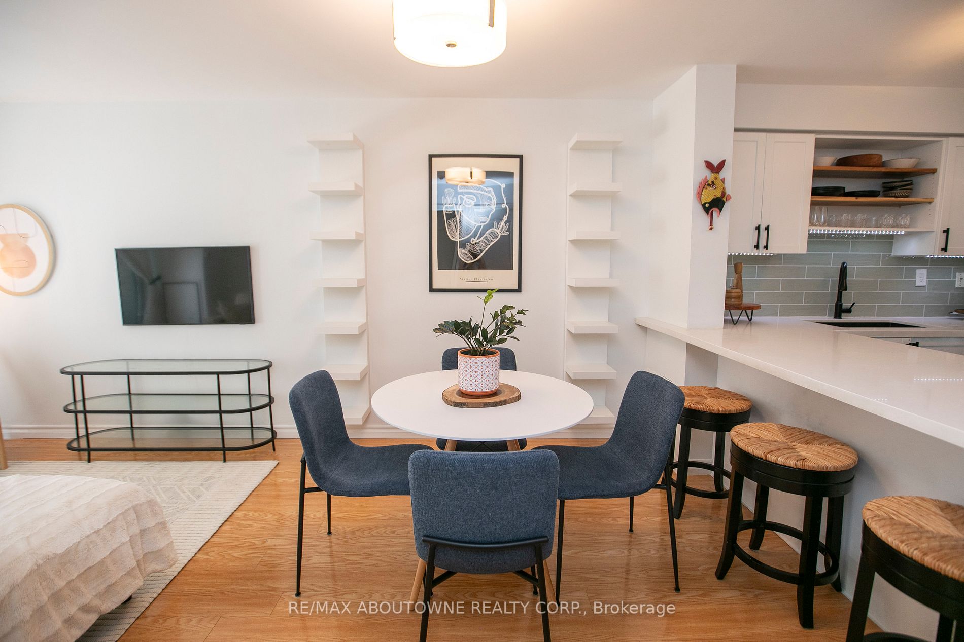 18 Stafford St, #310