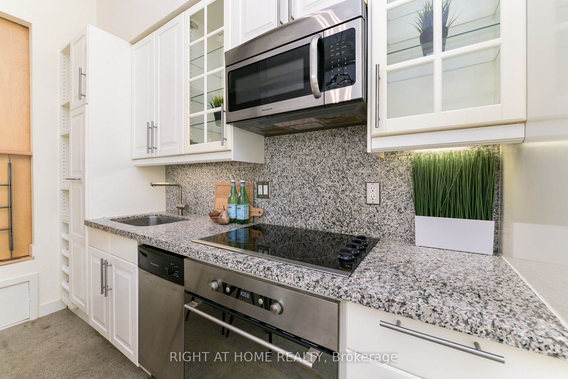 155 Dalhousie St, #427