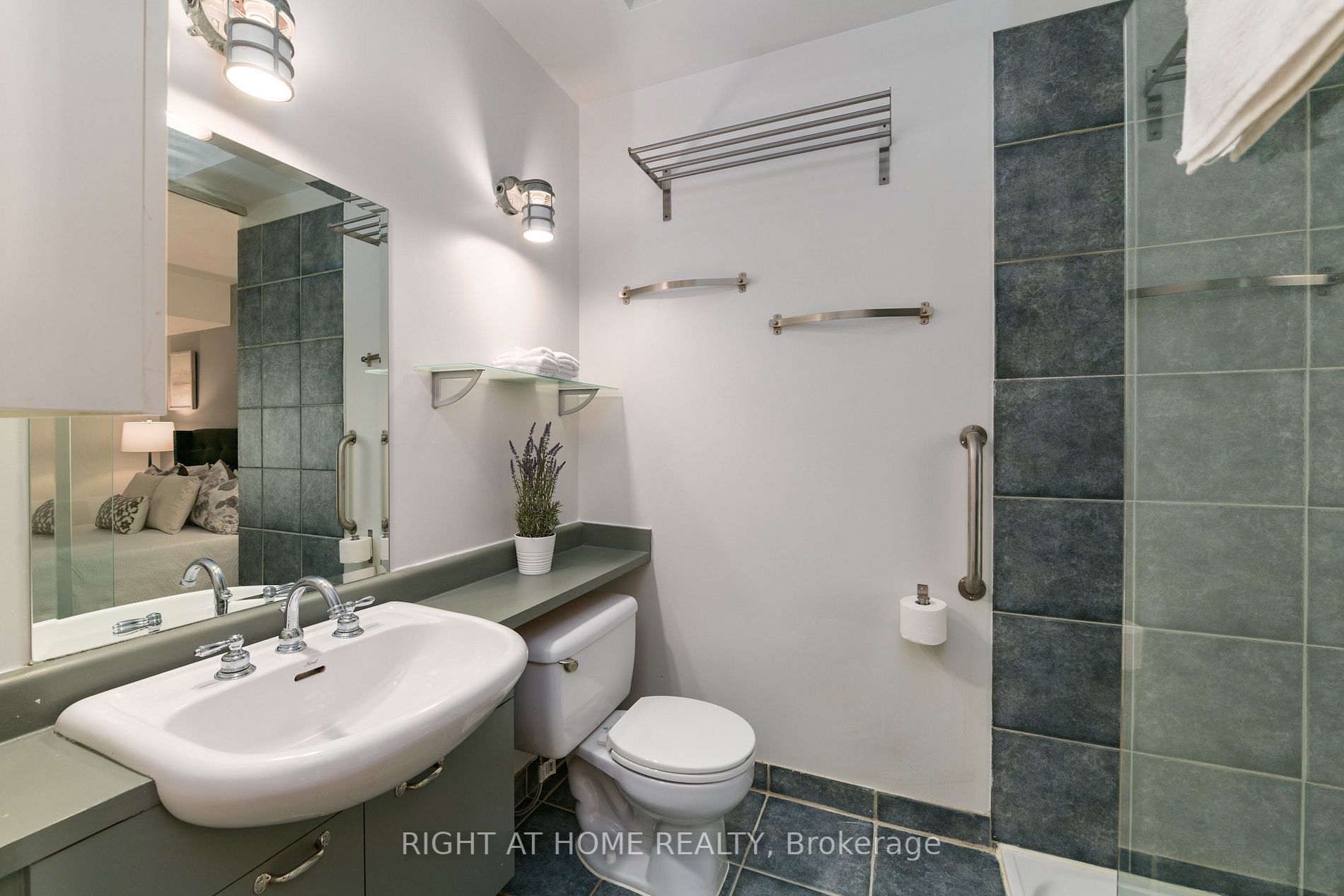 155 Dalhousie St, #427