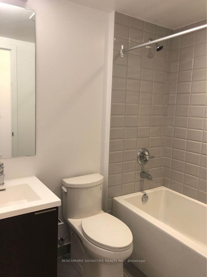 203 College St, #605
