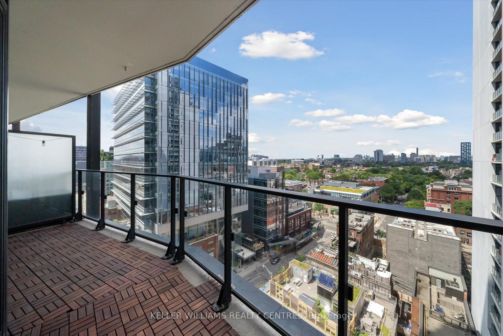 125 Peter St, #1105