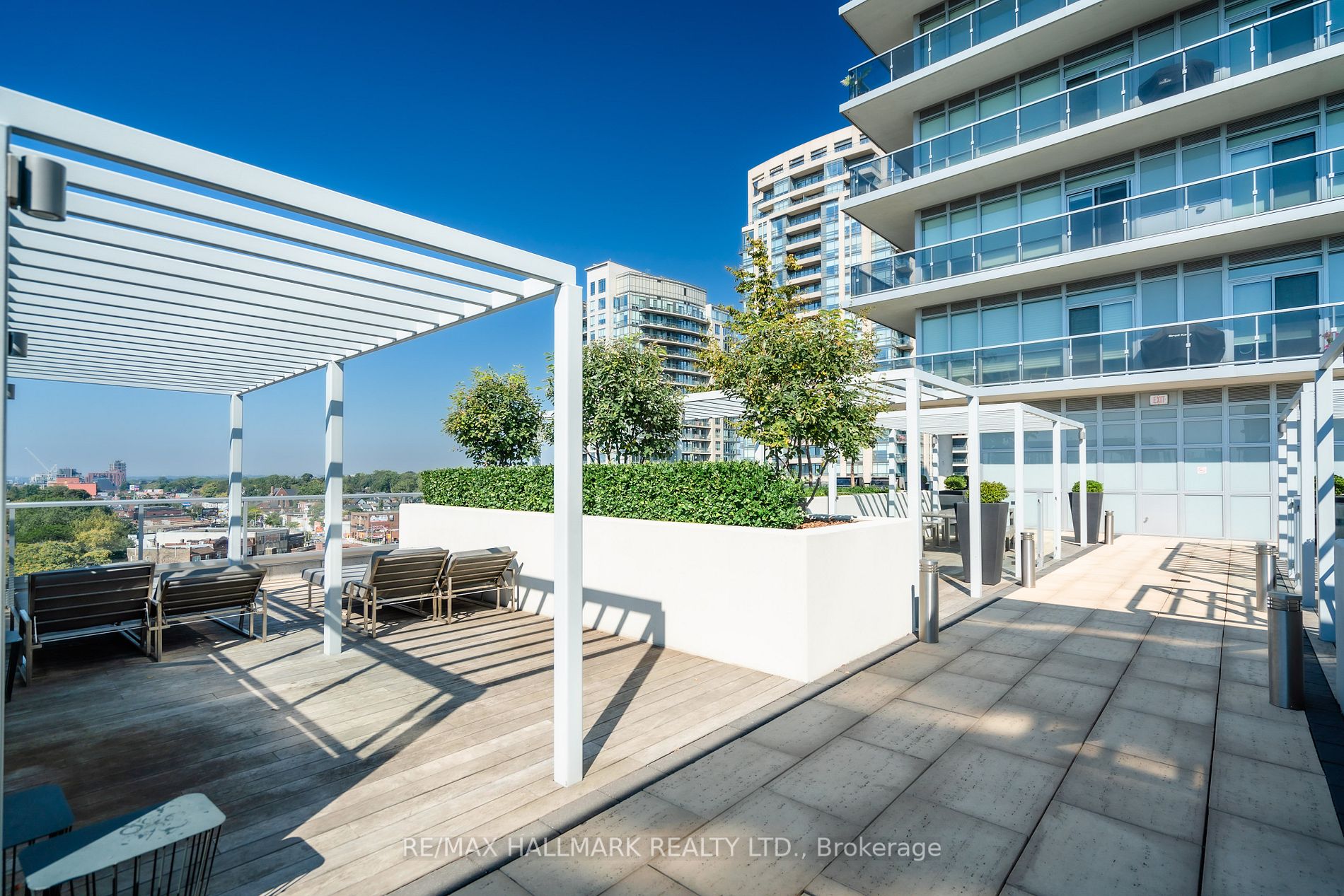 501 St Clair Ave W, #512