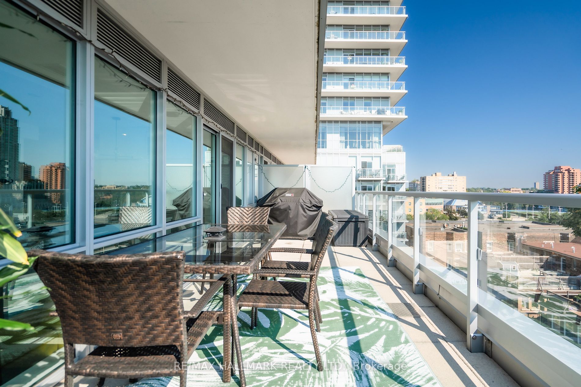 501 St Clair Ave W, #512