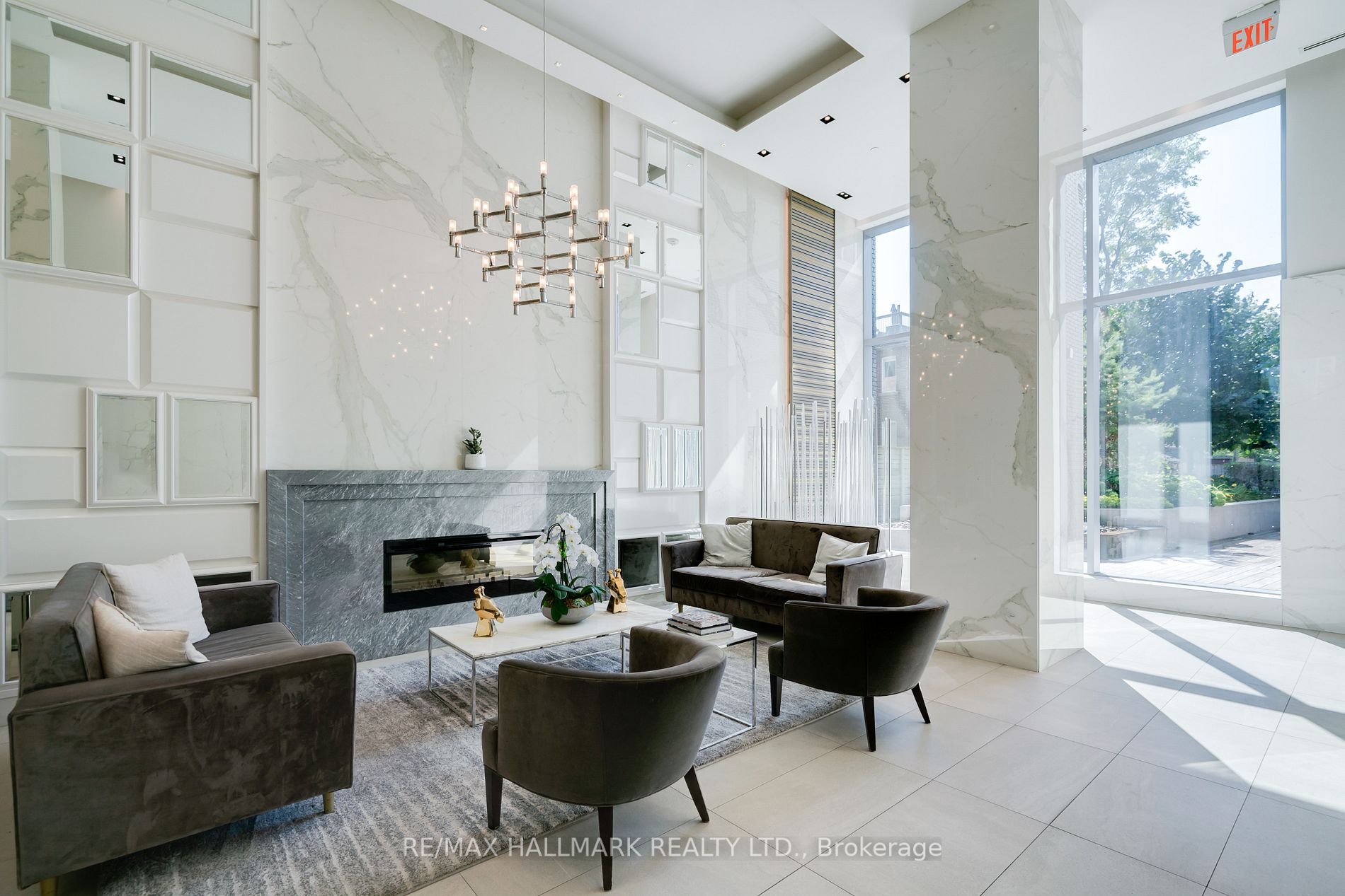 501 St Clair Ave W, #512