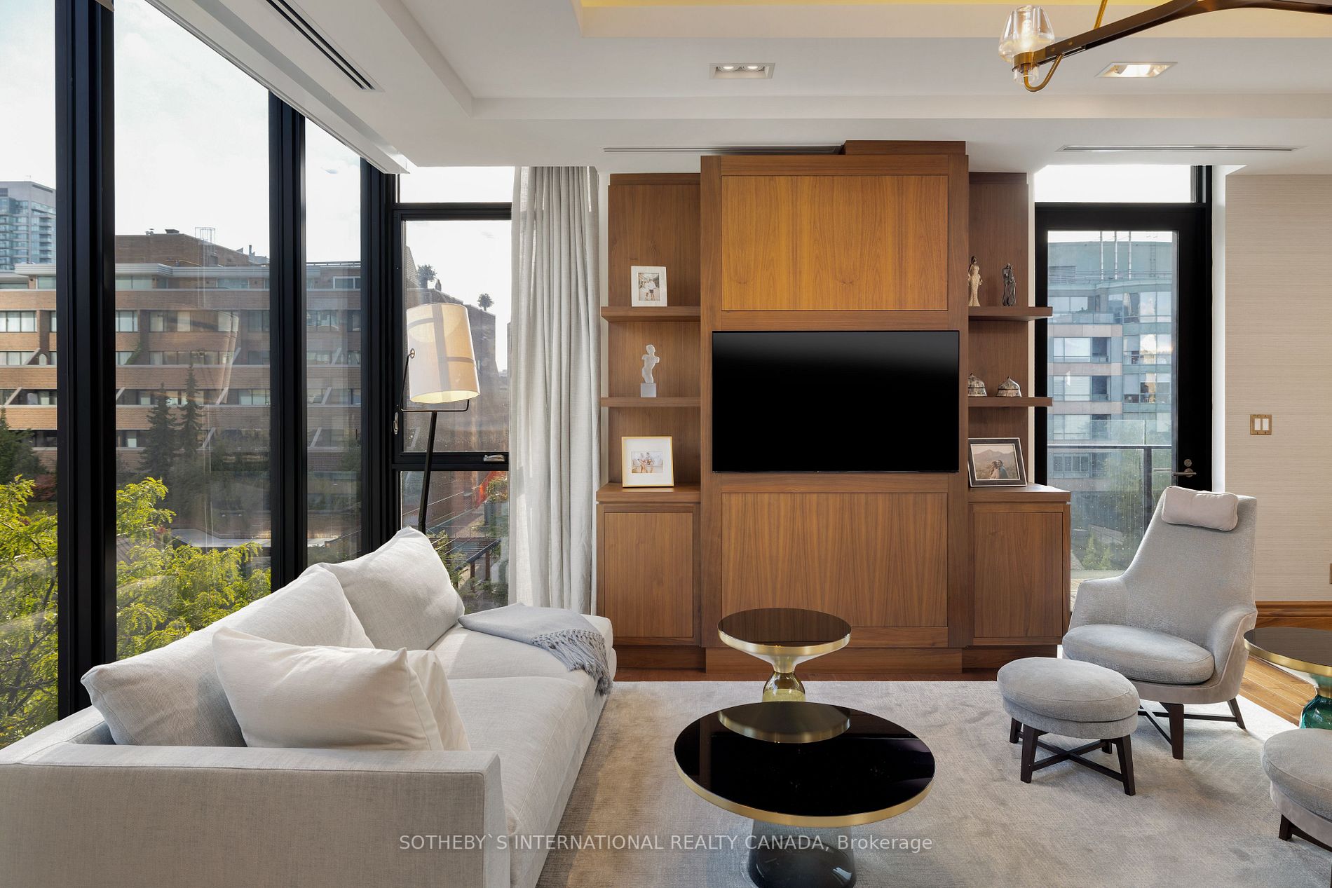36 Hazelton Ave, #5B