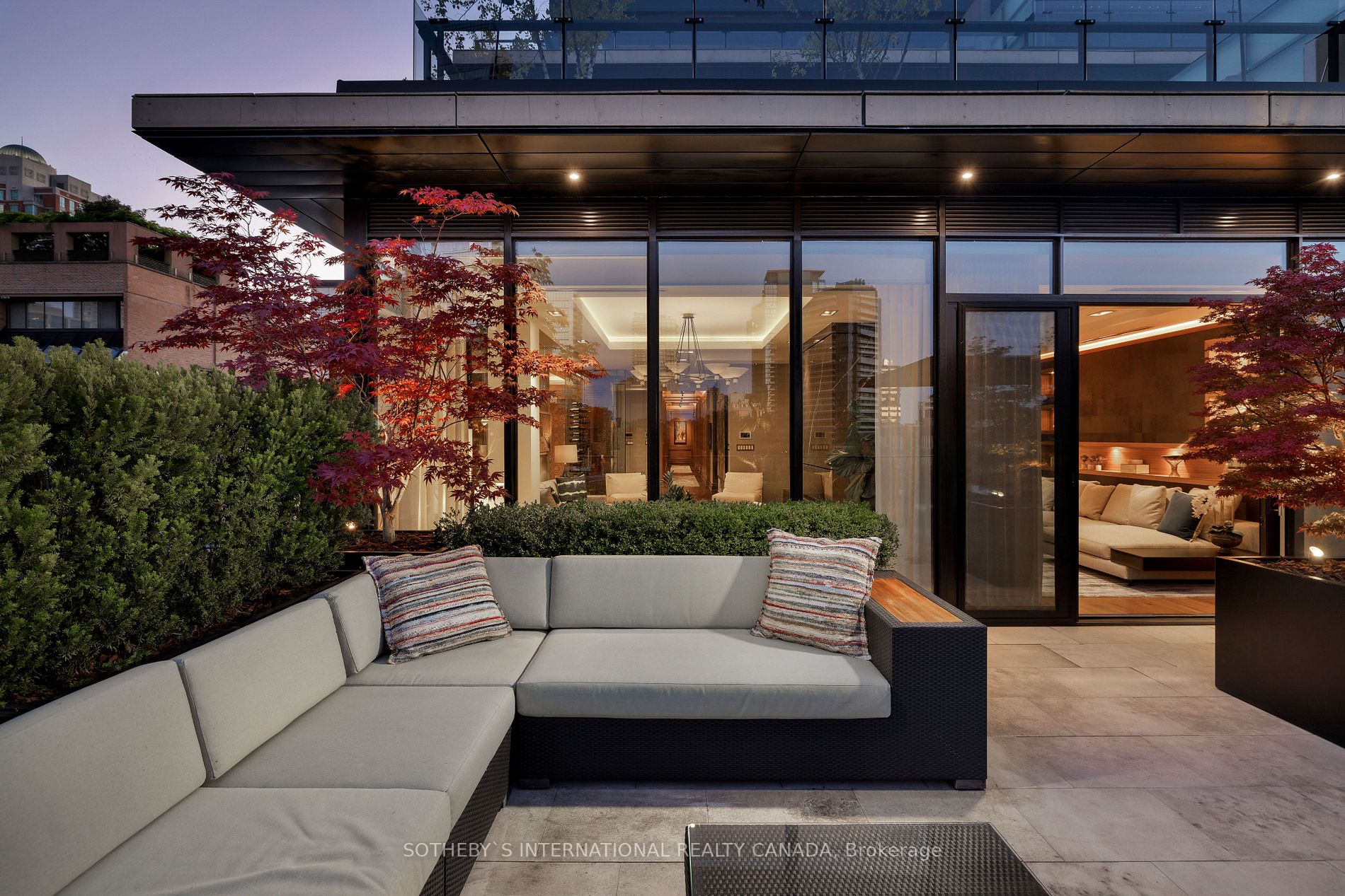36 Hazelton Ave, #5B
