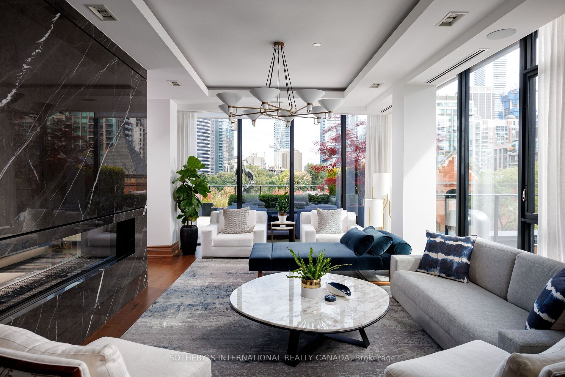 36 Hazelton Ave, #5B