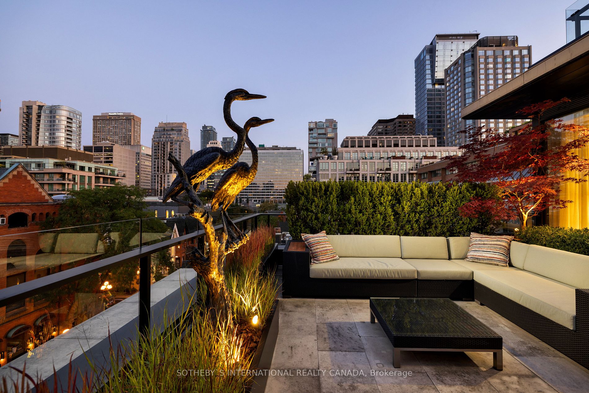 36 Hazelton Ave, #5B