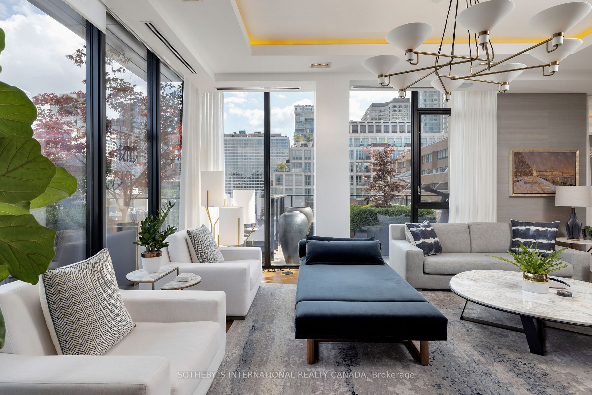 36 Hazelton Ave, #5B