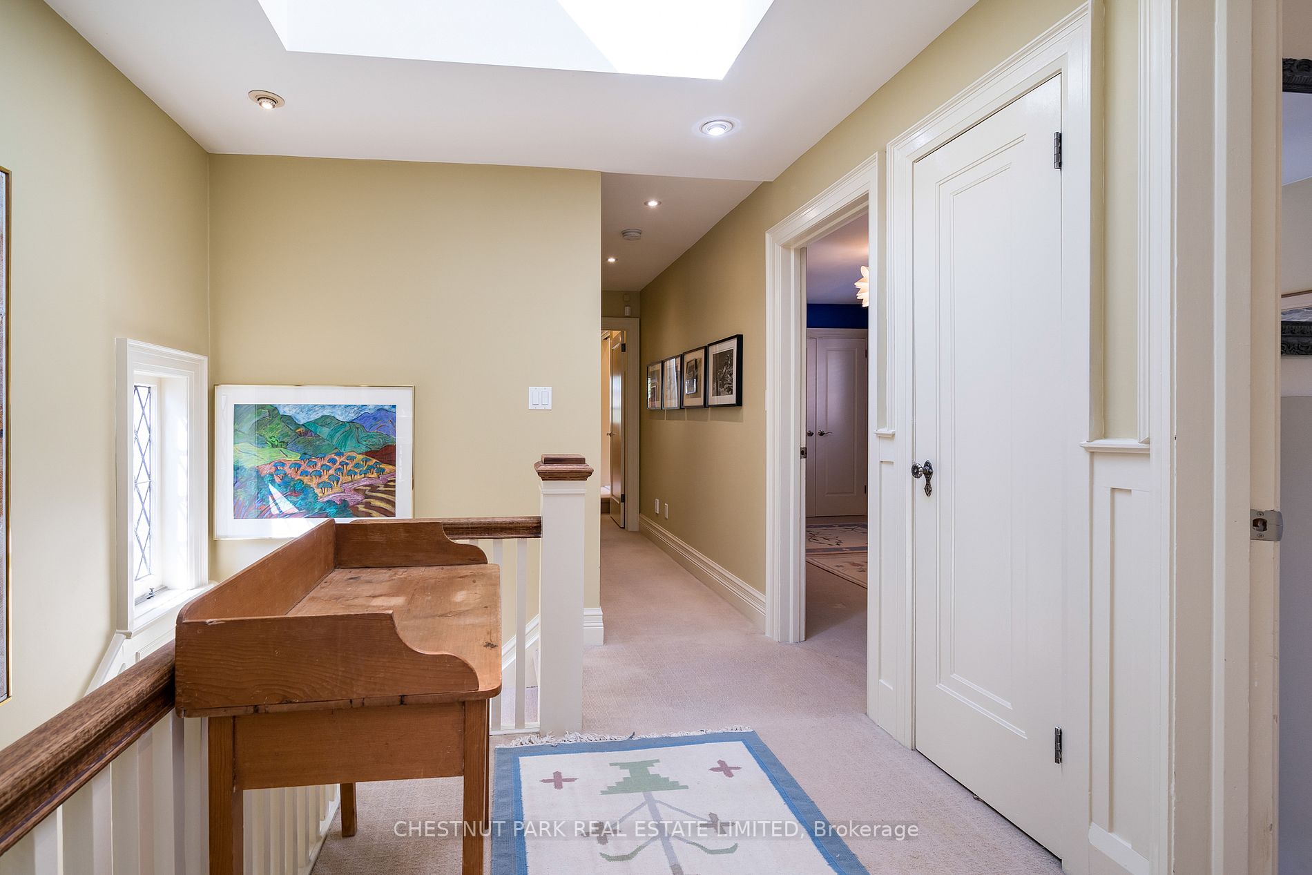 24 Cameron Cres