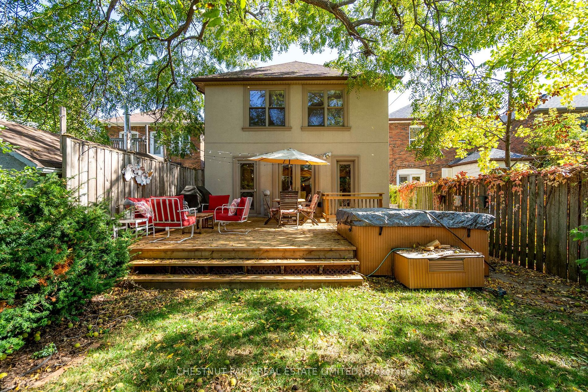 24 Cameron Cres